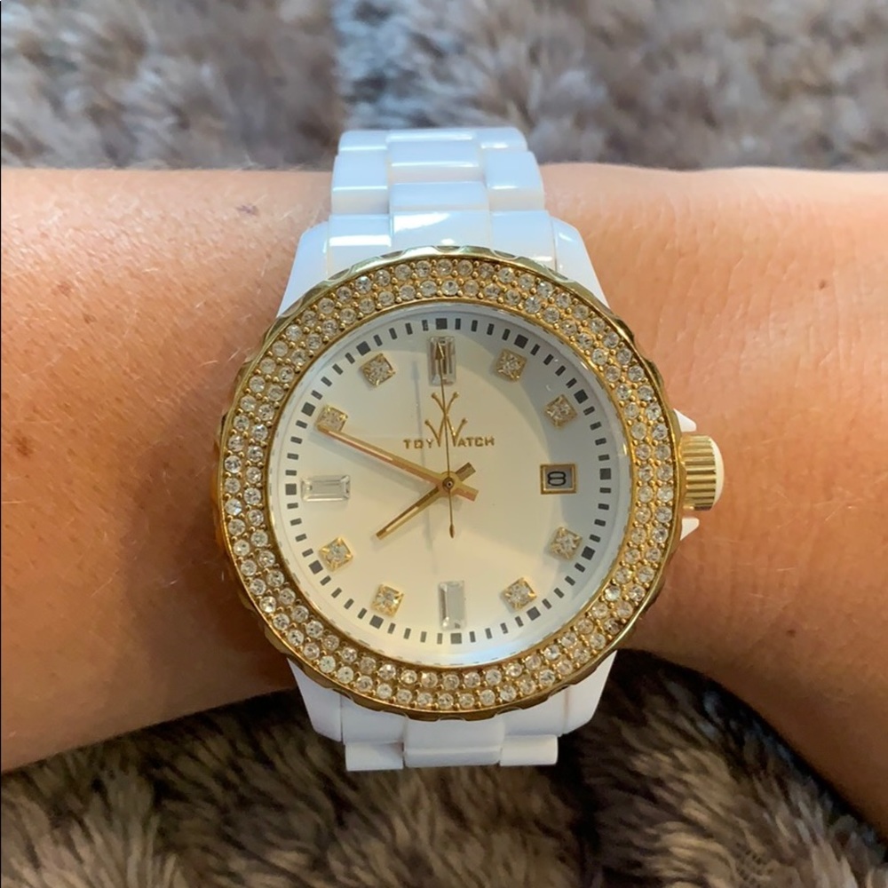 ToyWatch 🌞